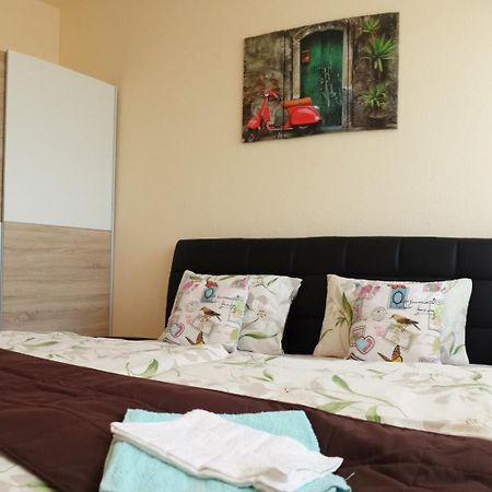 Garden House Hotel Budapest Room photo